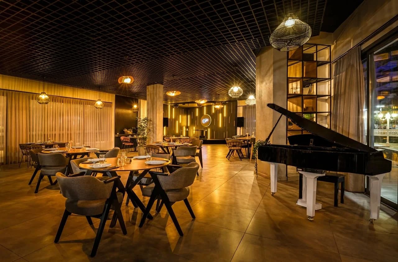 Caleo Restaurant, Caesar Resort dans gecesi